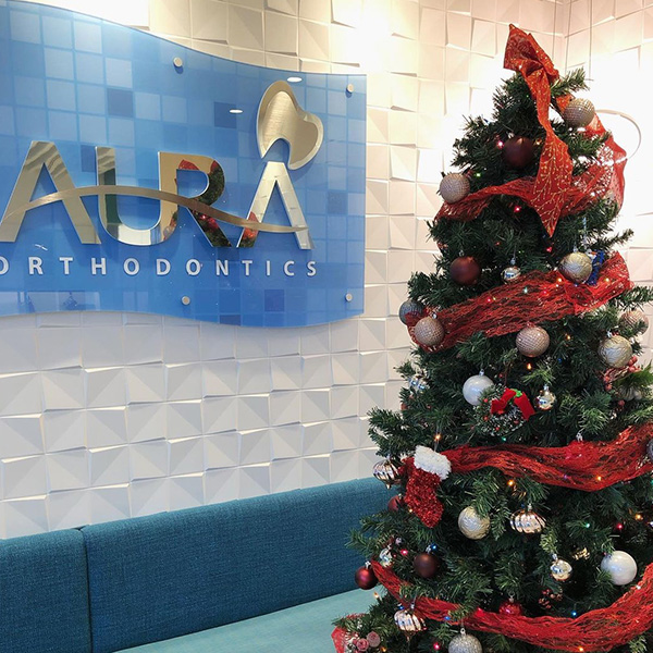 christmas-at-aura-orthodontics