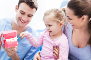 Dentist Teaching Girl, How To Brush Teeth